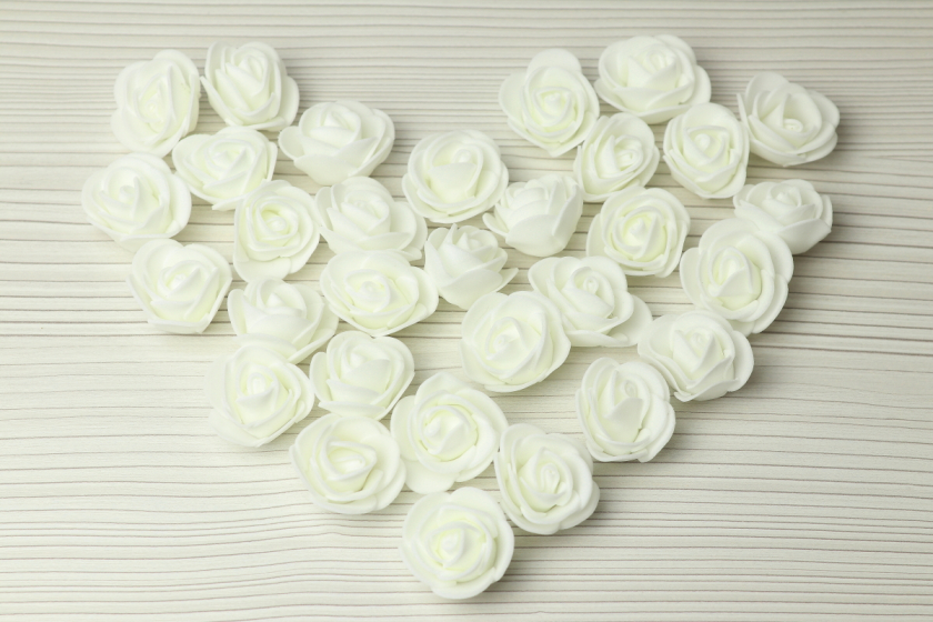 Бутон троянди із латекса, 3 см, білий