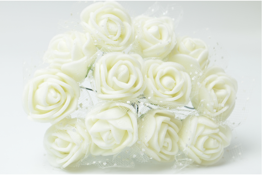 Квіти Троянда з фатином 2 см, айворі, в пучку 12 квіточок