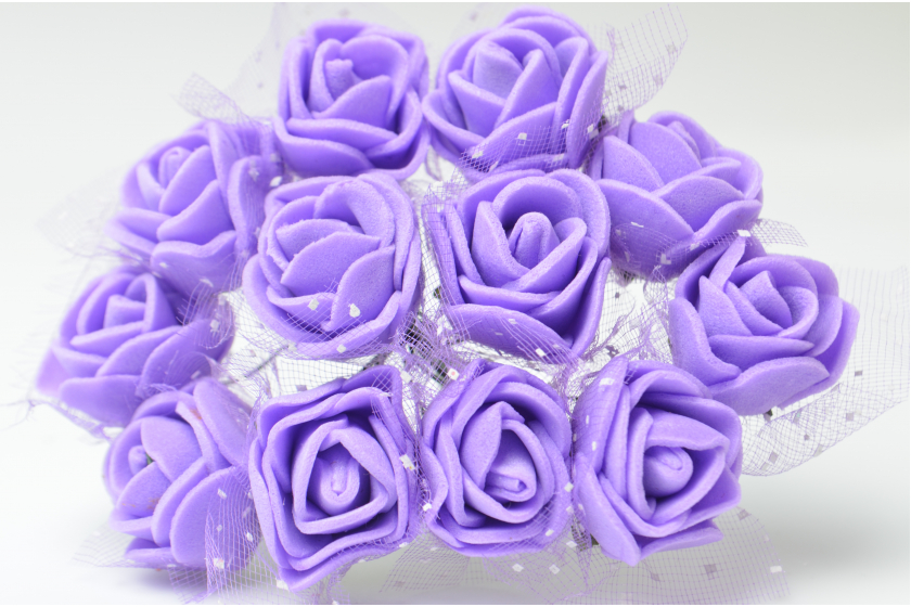 Квіти Троянда з фатином 2 см, фіолетова, в пучку 12 квіточок