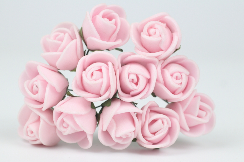 Квіти Троянда 1.7 см, рожева, в пучку 12 квіточок